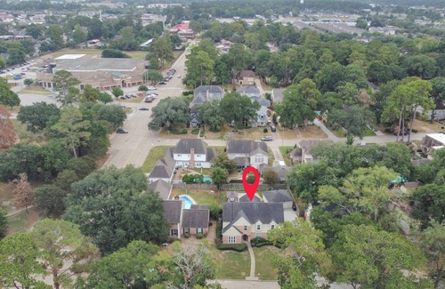 Bammel House | 5-Bedroom Sanctuary w Pool: 25 Mins Downtown SC