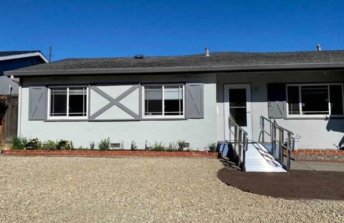 Dublin House | 5 bedroom single level home with 3 bath