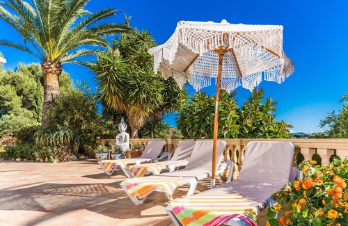 Tarraula Villa | 5 Bedroom Spanish Family Villa