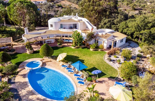 Lagoa e Carvoeiro Villa | 5 bedroom villa in praia do carvoeiro
