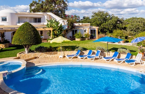 Lagoa e Carvoeiro Villa | 5 bedroom villa in praia do carvoeiro