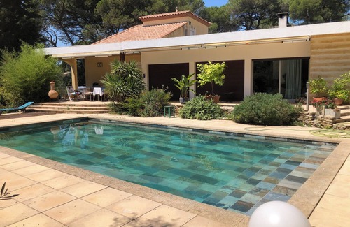 Aubais Villa | 5 bedroom villa in aubais