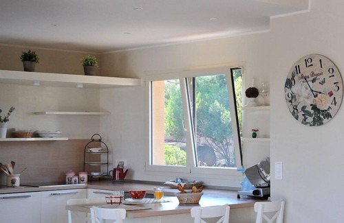 Porto-Vecchio House | 5 Bedroom Villa, Pool, A/C, Beach, Family Friendly, Fibra Unlimited Wifi