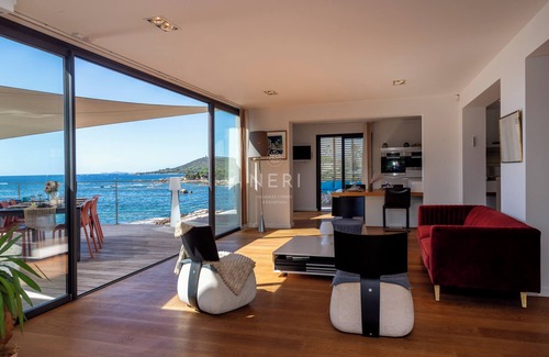 Corse-du-Sud Villa | 5-bedroom villa, waterfront, beach access