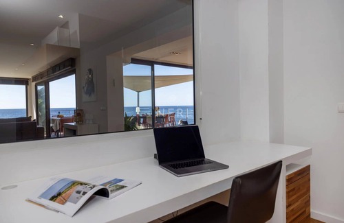 Corse-du-Sud Villa | 5-bedroom villa, waterfront, beach access