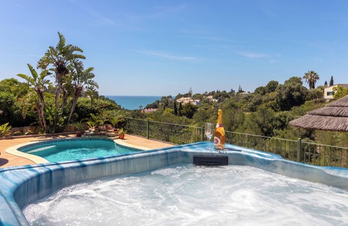 Mato Serrao Villa | 5 Bedroom Villa With Pool, Hot Tub & Stunning Sea View. Close to town and beach