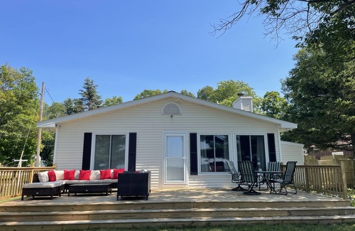Onaway House | 5 Bedroom Waterfront Home/Private Beach on Beautiful Black Lake Pure Michigan!