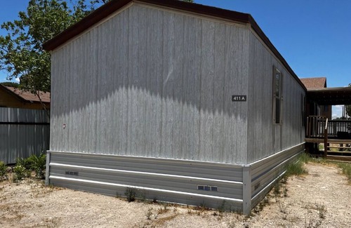 Monahans House | 5 Bedroom Work Trailer