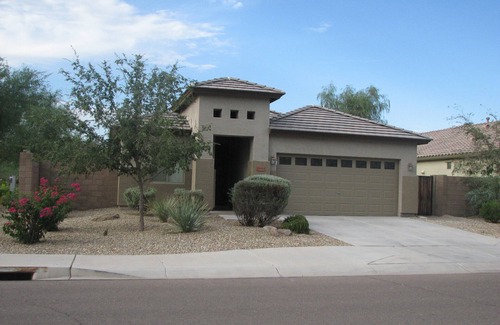 Centerra House | 5 Bedrooms, 3 Baths With Heated Pool/spa Within Minutes Of The Goodyear Ballpark