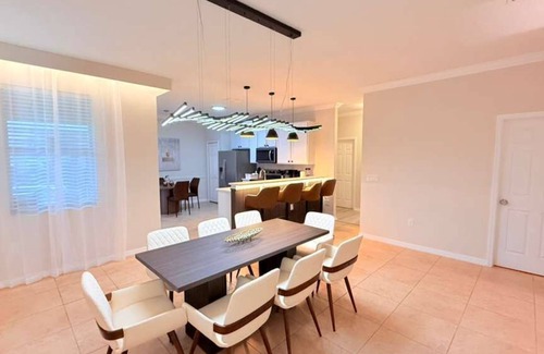 Veranda Palms House | 5 Bedrooms/4.5 Baths/Veranda Palms (2669SC)