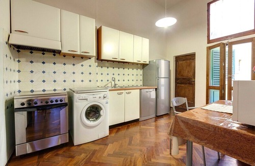 San Lorenzo Apartment | 5 Bedrooms apartment with fresco paintings