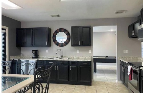 Far North Central House | 5 Beds Evans/Bulverde Pool table fenced near JW