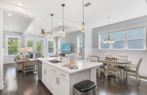 Santa Rosa Beach House | 5 Bikes! 3 King Suites! Bike to Beach & Pool - Serenity Pond at NatureWalk on 30