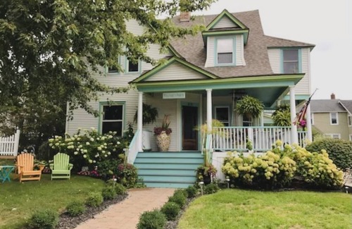 Grand Haven Apartment | 5 Blocks from the Waterfront! Walk to everything! Very desirable location!