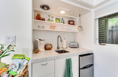 Palm Desert Apartment | 5 Blocks to El Paseo: Palm Desert Casita w/Pool