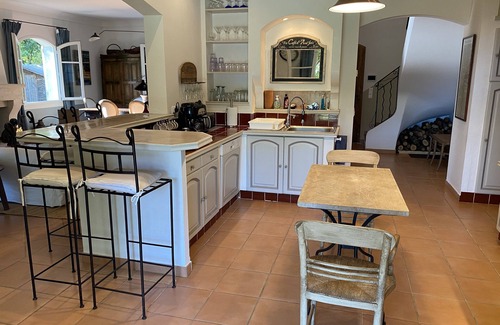 Callian House | 5 BR Luxury home-AC & Pool- Walk to village. Var/Provence/Cote d'Azur
