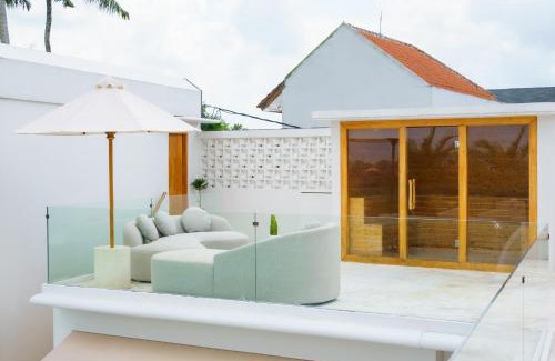 Mengwi Villa | 5 Br Villa View On Ricefield, Pool, Sauna Jacuzzi