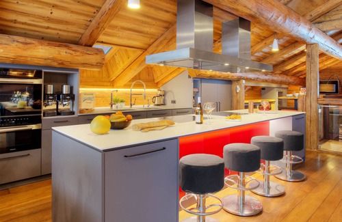 La Clusaz Ski Chalet | 5* Chalet - Sleeps 15, Spa, Hammam, Sauna