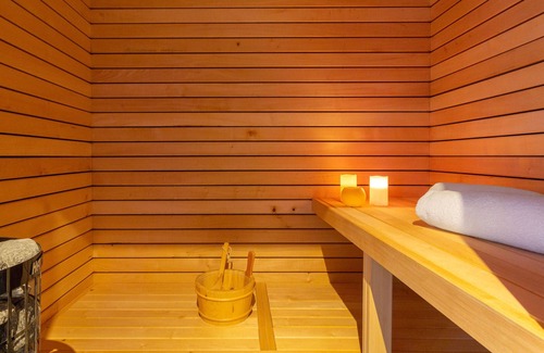La Clusaz Ski Chalet | 5* Chalet - Sleeps 15, Spa, Hammam, Sauna