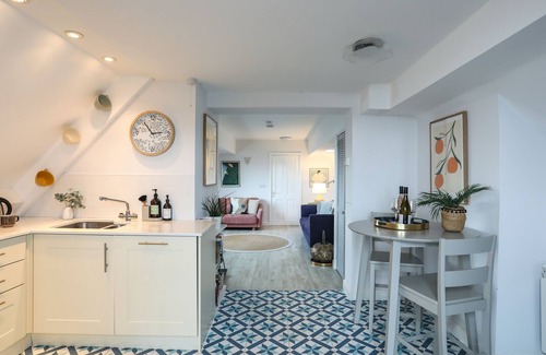 Abersoch Cottage | 5 CRAIG Y MOR, family friendly, character holiday cottage in Abersoch