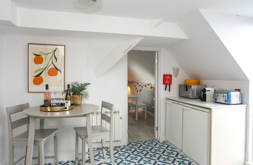 Abersoch Cottage | 5 CRAIG Y MOR, family friendly, character holiday cottage in Abersoch