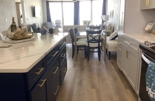 Daytona Beach Shores Condo | 5 Day rentals available - Illini South 403