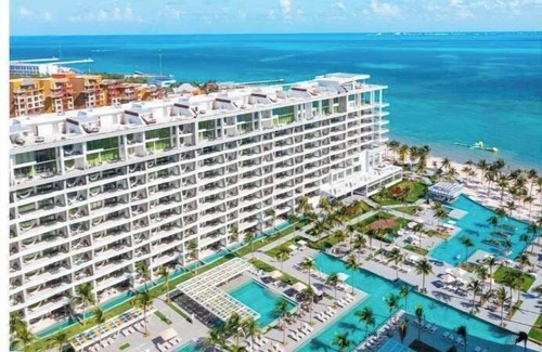Playa Mujeres House | 5-Diamond Spacious 3-bedroom loft resort. Breath taking ocean views, relaxing.