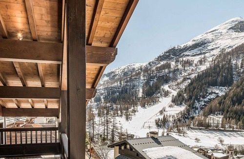 Les Brevieres Ski Chalet | 5* Duplex 250m², jacuzzi, sauna, parking, 5 bedrooms