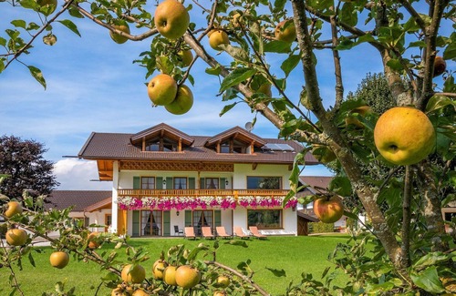 Bernau am Chiemsee Apartment | (5) Ferienwohnung für 1-6 Personen (103 qm, EG)