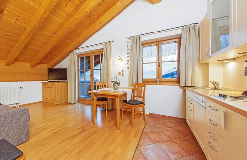 Reit im Winkl Apartment | (5) Hausberg - 2-Zimmer Familien-Appartement ca. 45qm, 1-4 Personen, Extra-Schlafzimmer, Küchenzeile, Balkon