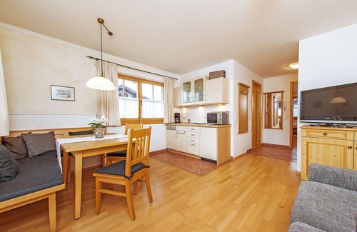 Reit im Winkl Apartment | (5) Hausberg - 2-Zimmer Familien-Appartement ca. 45qm, 1-4 Personen, Extra-Schlafzimmer, Küchenzeile, Balkon