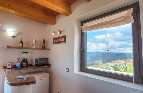 Ragusa House | 5 independent apartments with swimming pool and panoramic views 5 minutes from the center