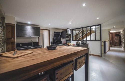 Huez-en-Oisans Ski Chalet | 5* L'Ancolie luxury chalet 320 m2 (Spa and Sauna) 250 m from the gondola