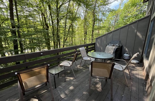 Hidden Valley Apartment | 5 Lakeview Road, Somerset