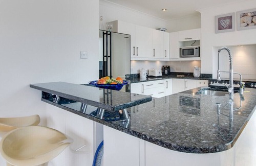 Lusty Glaze House | 5 Lusty Glaze Road - Four Bedroom House, Sleeps 7