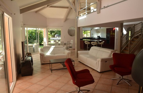 Leon Villa | 5* luxury villa with swimming pool/boulodrome, near Moliets Plage and Golf course