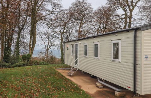 Bucks Cross Cottage | 5 MANOR PARK, pet friendly, with a garden in Bucks Cross, Bideford