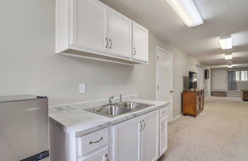 Branson Apartment | 5 Mi to Branson Strip: Cozy Studio!