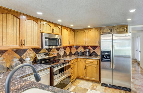 Yuma House | 5 Mi to Colorado River: Yuma Gem w/Pool Access!