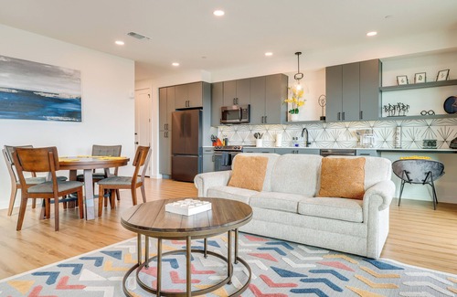New Braunfels Condo | 5 Mi to Dtwn: Modern Condo in New Braunfels!