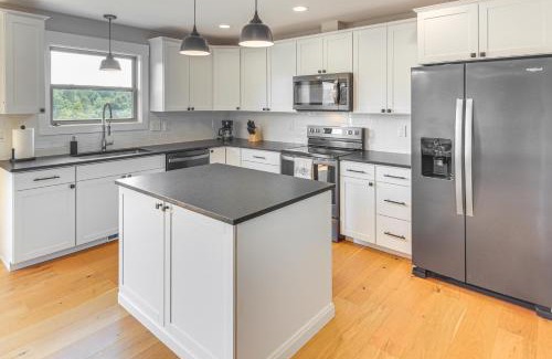 Weaverville House | 5 Mi to Dtwn, Stunning Views Weaverville Retreat!