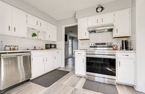 Columbus House | 5 Mi to Fort Moore: Quiet Columbus Home w/Yard