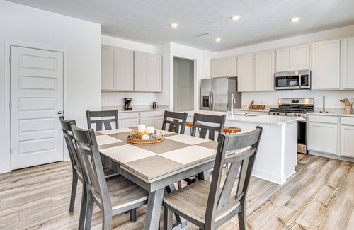 Noblesville House | 5 Mi to Grand Park: Home w/Foosball Table