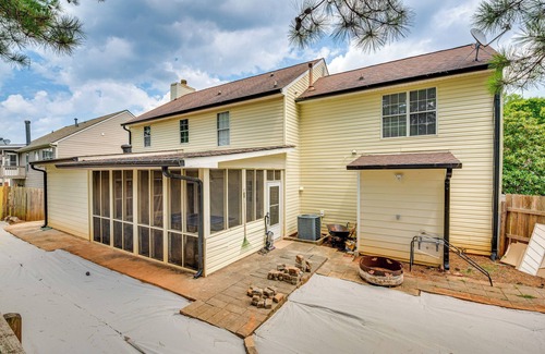 Acworth House | 5 Mi to Lake Acworth: Georgia Gem w/Private Patio