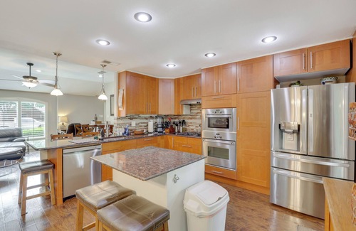 Lewisville House | 5 Mi to Lewisville Lake: Couple's Retreat w/Yard