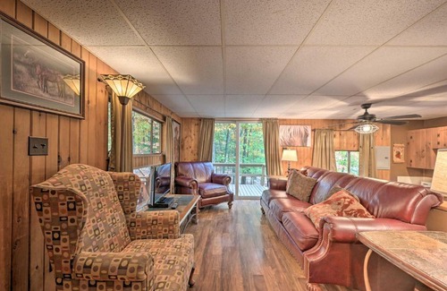 Huntingdon House | 5 Mi to Raystown Lake Launch Lucas McCain Cabin
