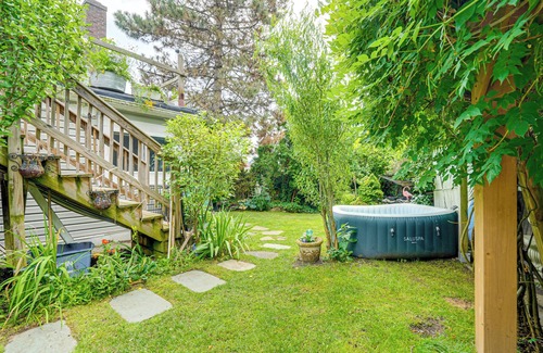 Lynn Apartment | 5 Mi to Salem! Lynn Apt By the Sea w/Hot Tub