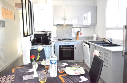 Limoges Apartment | 5 min from town center, 3-bedroom furnished apartment, approx. 70m2, 2nd floor.