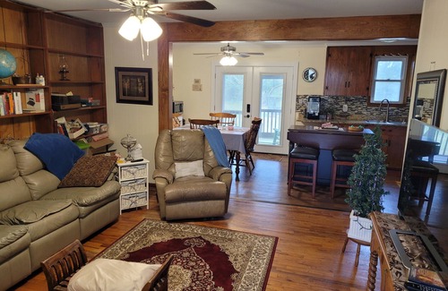 Thomasville House | 5 min to downtown, 45 min to Tallahassee FL; Quiet