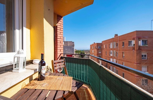 Sant Adria de Besos Apartment | 5 Min. to the sea and 15 Min. to Barcelona Center